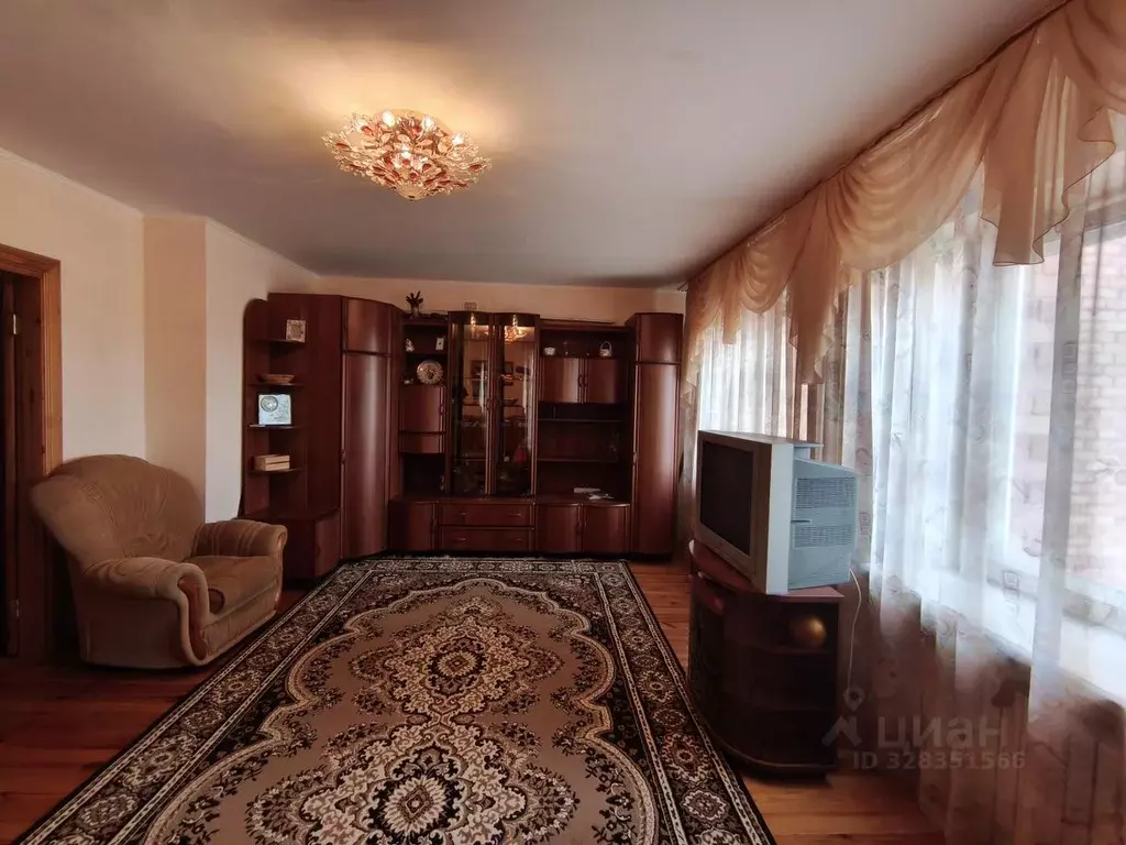 3-к кв. Оренбургская область, Оренбург ул. 8 Марта, 8 (108.0 м) - Фото 2