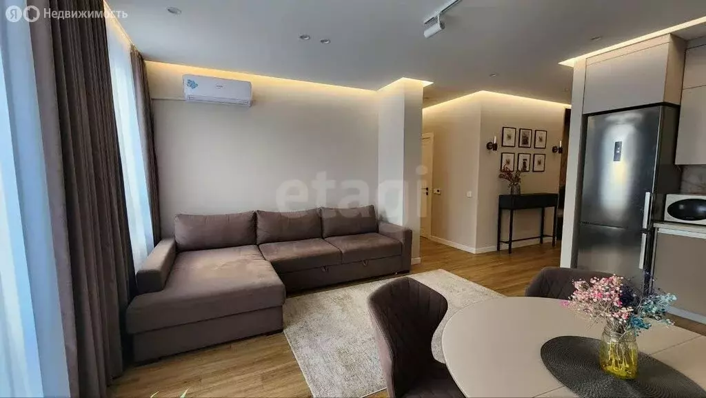 4-комнатная квартира: Тюмень, улица Александра Протозанова, 6 (87.1 м) - Фото 2