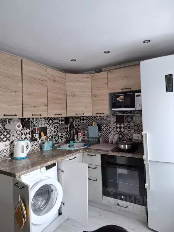 2-к кв. Кемеровская область, Новокузнецк Фестивальная ул., 18 (43.8 м) - Фото 2