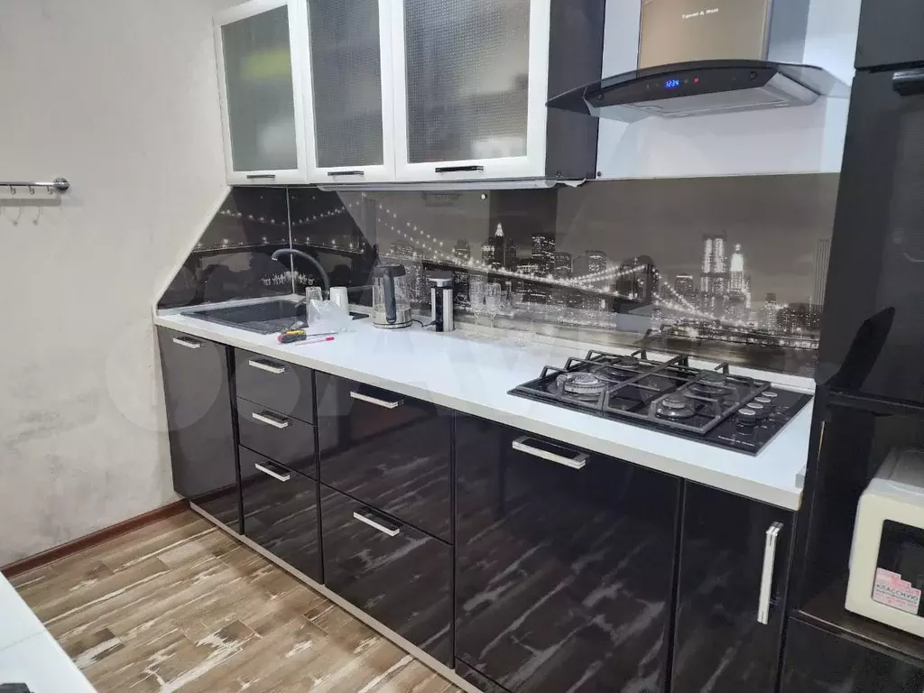 3-к. квартира, 80 м, 5/5 эт. - Фото 0