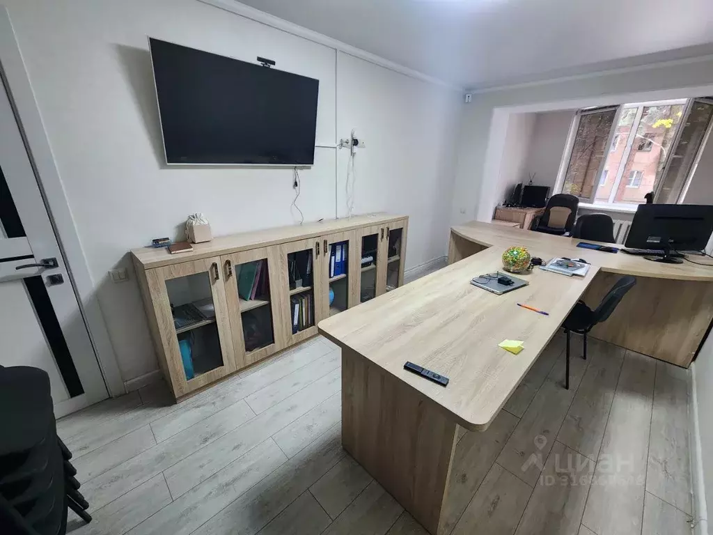 2-к кв. Ставропольский край, Кисловодск ул. Тельмана, 3 (44.0 м) - Фото 0