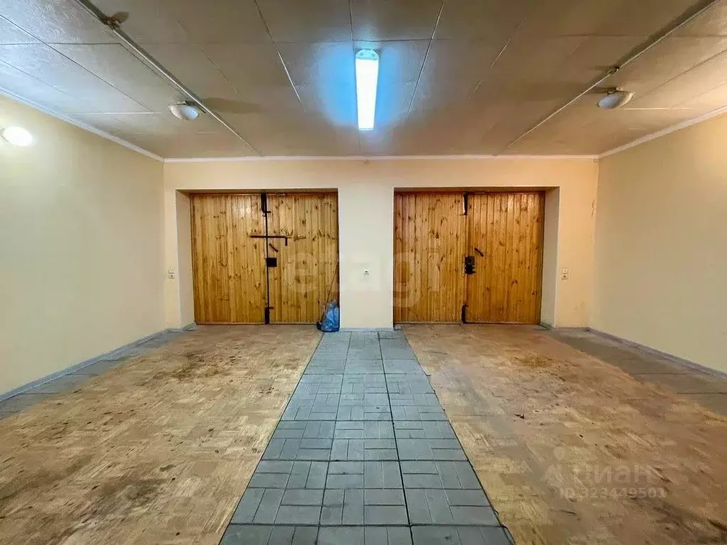 Гараж в Тюменская область, Тюмень ул. Максима Горького, 44 (19 м) - Фото 1