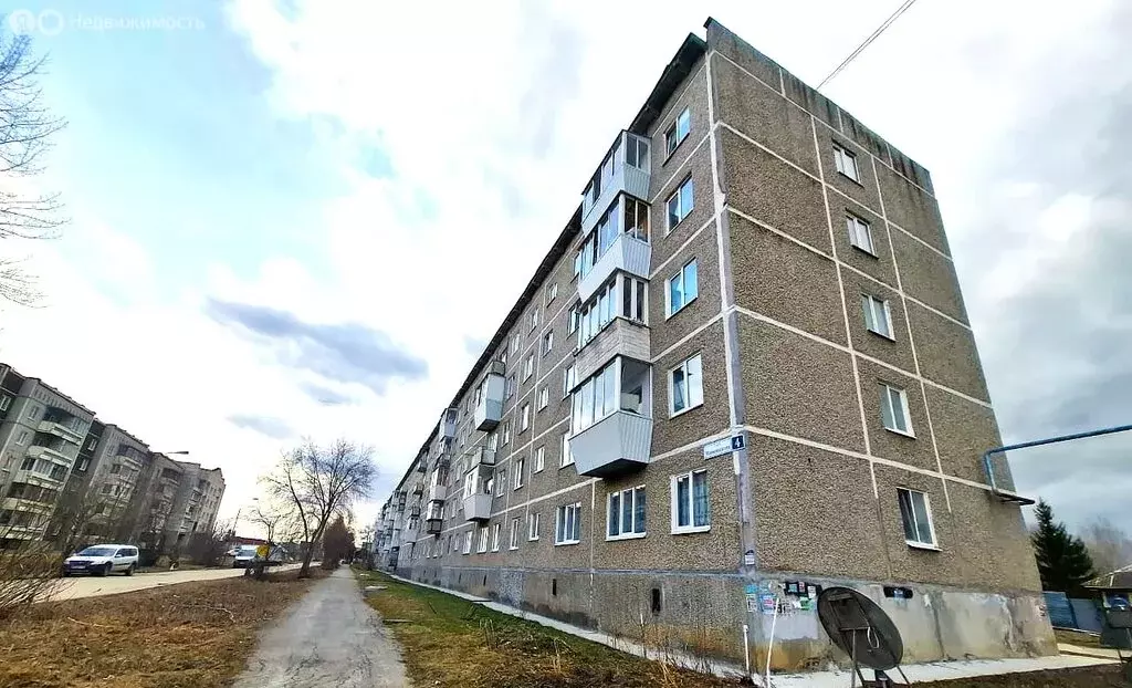 2-комнатная квартира: Берёзовский, улица Маяковского, 4 (43.8 м) - Фото 1