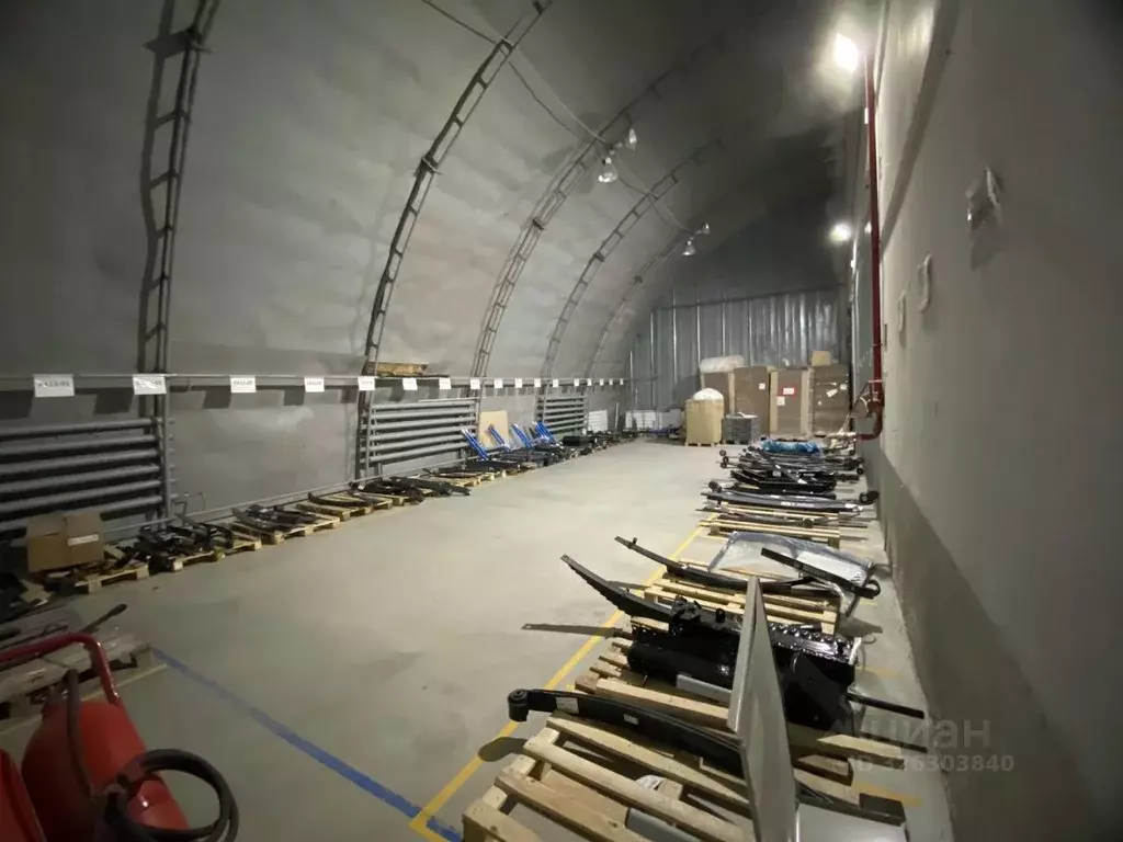 Склад в Свердловская область, Екатеринбург ул. Фронтовых Бригад, 15/4 ... - Фото 1