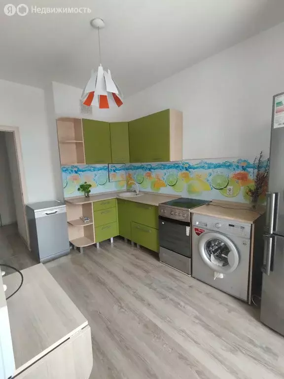 2-комнатная квартира: Екатеринбург, улица Евгения Савкова, 56 (56.6 м) - Фото 2