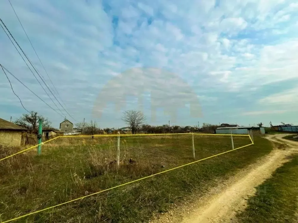 Участок в Крым, Сакский район, с. Орехово, Овощевод СНТ ул. Озерная ... - Фото 1