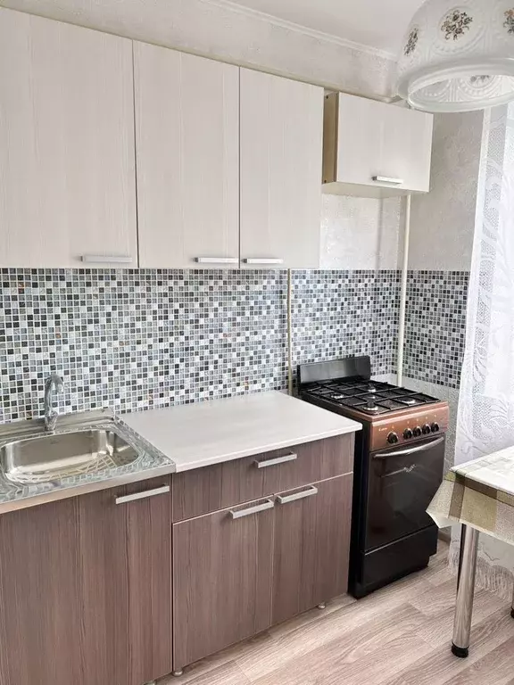 2-к. квартира, 43,3 м, 5/5 эт. - Фото 0