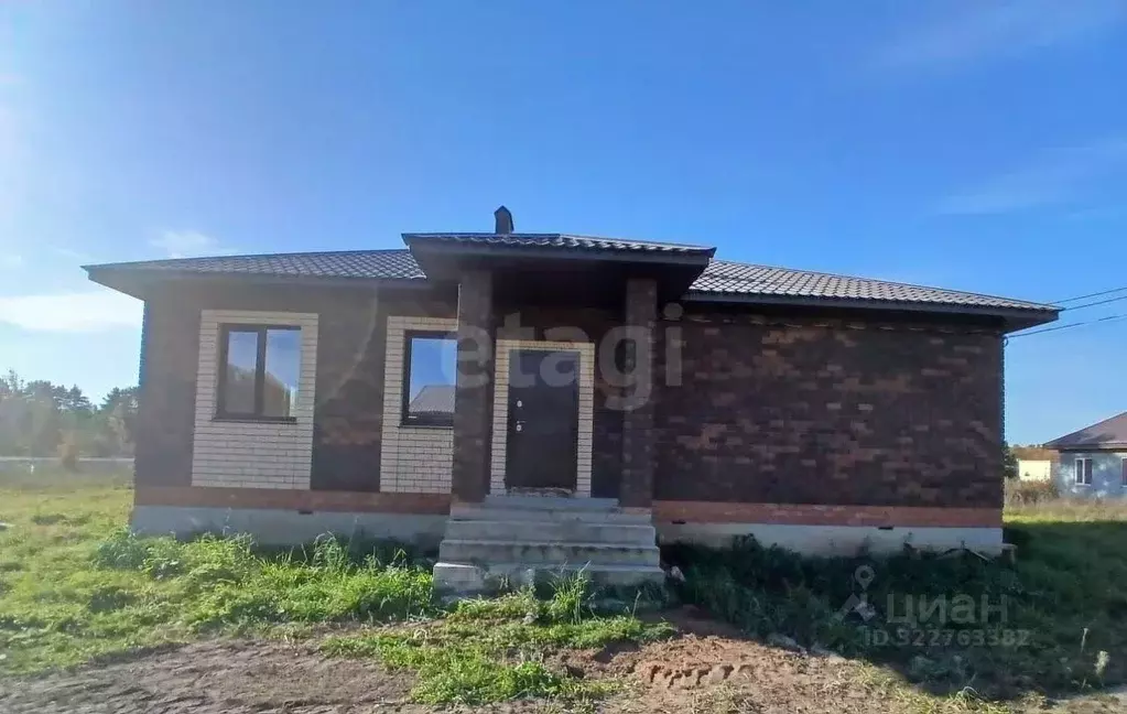 Дом в Башкортостан, Иглинский район, Акбердинский сельсовет ул. ... - Фото 1