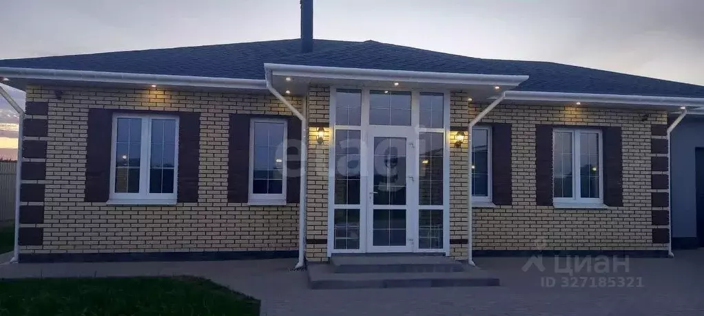 Дом в Ленинградская область, Волосовский район, Клопицкое с/пос, д. ... - Фото 1