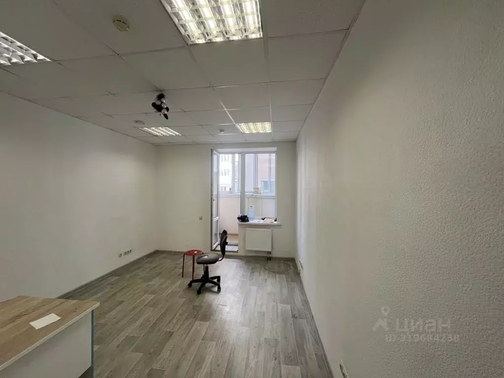 Офис в Свердловская область, Екатеринбург ул. Крылова, 27 (23 м) - Фото 0