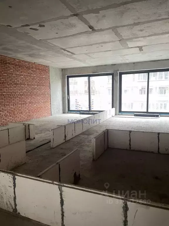 3-к кв. Москва ул. Усачева, 15А (150.5 м) - Фото 0