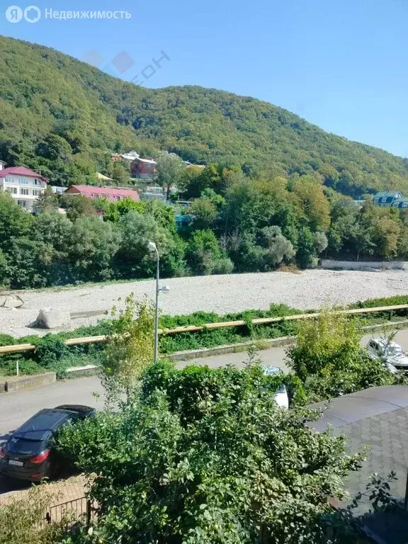 3-комнатная квартира: Небуг, улица Газовиков, 3 (66.4 м) - Фото 0