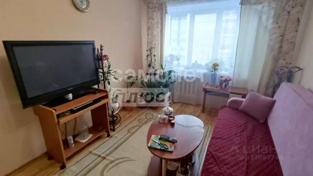 2-к кв. Ханты-Мансийский АО, Когалым Молодежная ул., 3 (45.0 м) - Фото 0