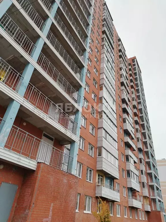 2-к кв. Пермский край, Березники Усольский-2 мкр, ул. Строителей, 8 ... - Фото 1