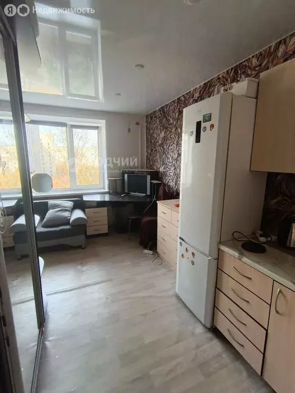 1к в 8-комнатной квартире (13.1 м) - Фото 1