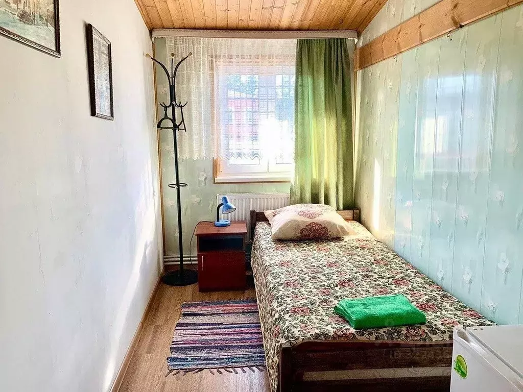 Комната Калужская область, Таруса Комсомольская ул., 13 (14.0 м) - Фото 1