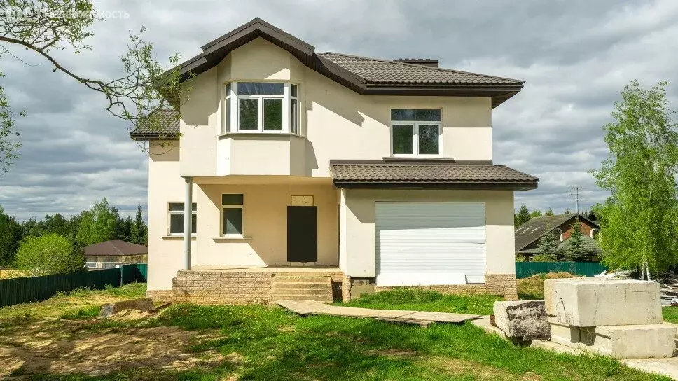 Дом в Одинцовский городской округ, село Усово (330 м) - Фото 2