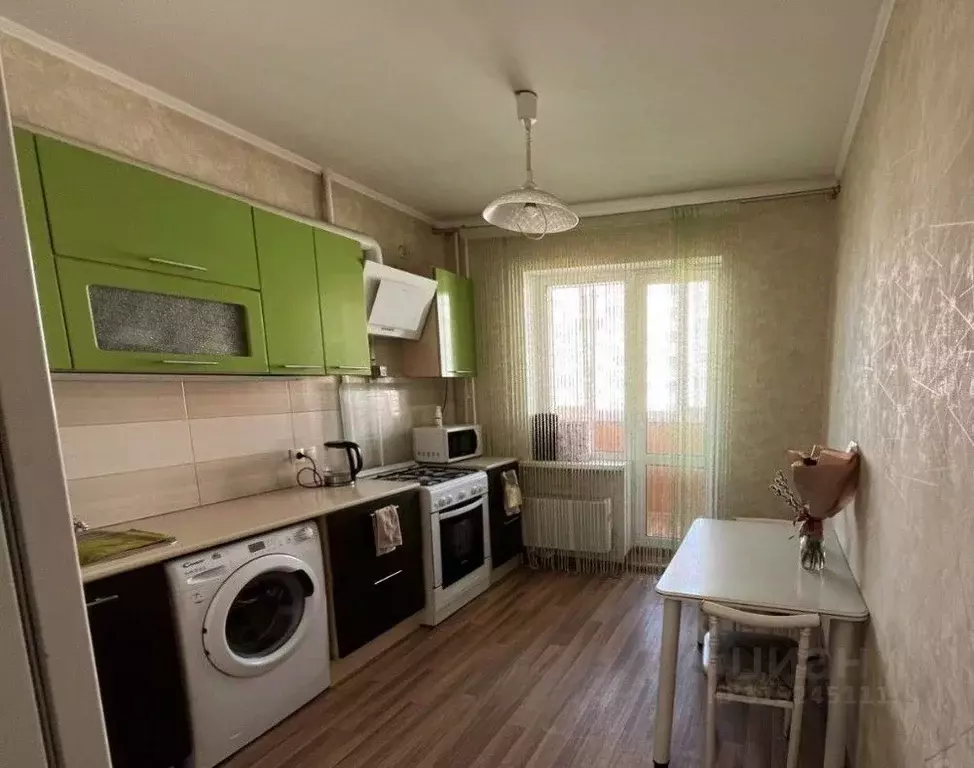1-к кв. Омская область, Омск ул. Малиновского, 10 (34.0 м) - Фото 1