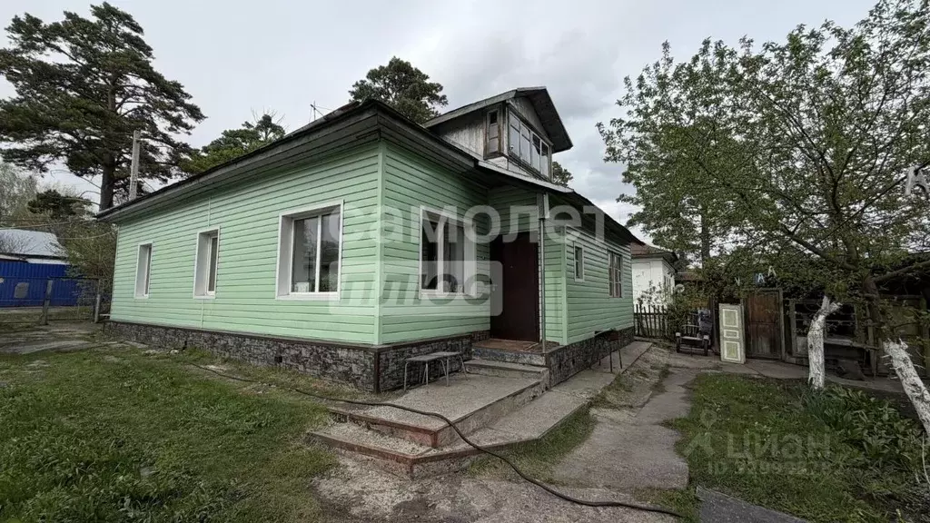 Дом в Кемеровская область, Кемерово Краснореченская ул., 10 (75 м) - Фото 1