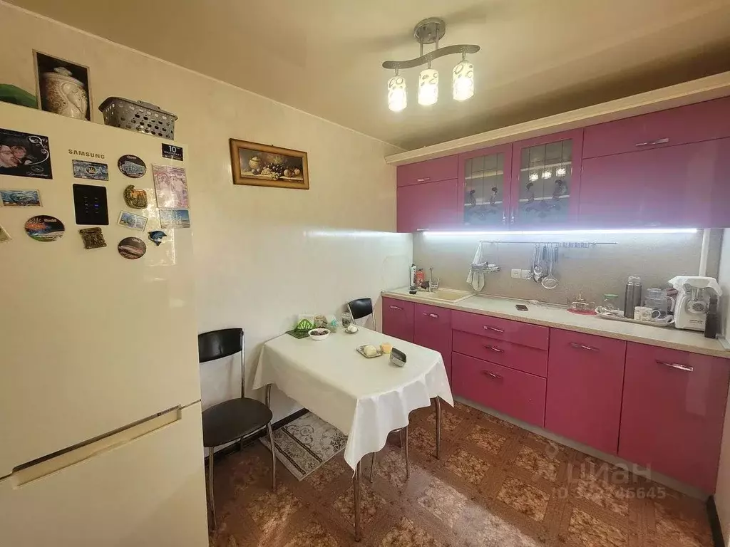 3-к кв. Астраханская область, Астрахань ул. Куликова, 73к1 (65.3 м) - Фото 1