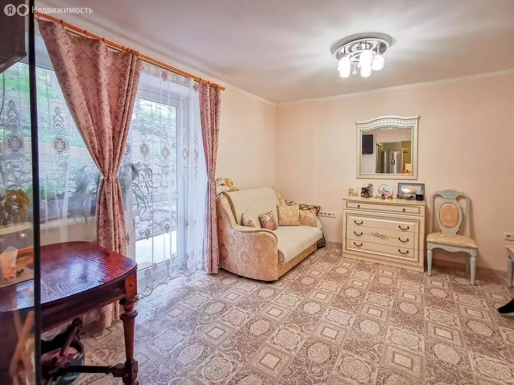 1-комнатная квартира: Ялта, улица Строителей, 3 (24.6 м) - Фото 2