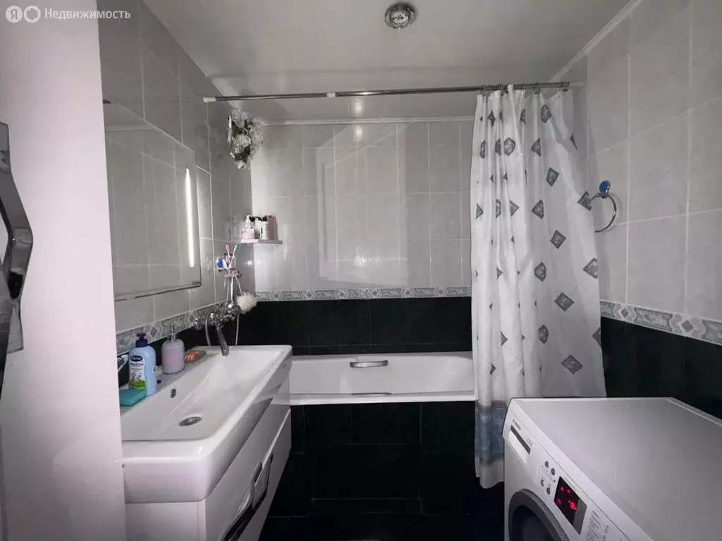 4-комнатная квартира: Владикавказ, Весенняя улица, 1к1 (120 м) - Фото 1