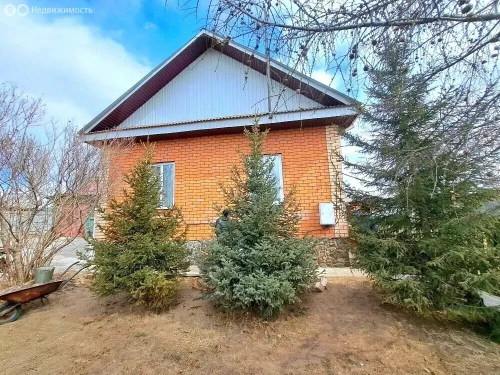Дом в посёлок городского типа Карымское, Молодёжная улица, 6 (98.2 м) - Фото 1