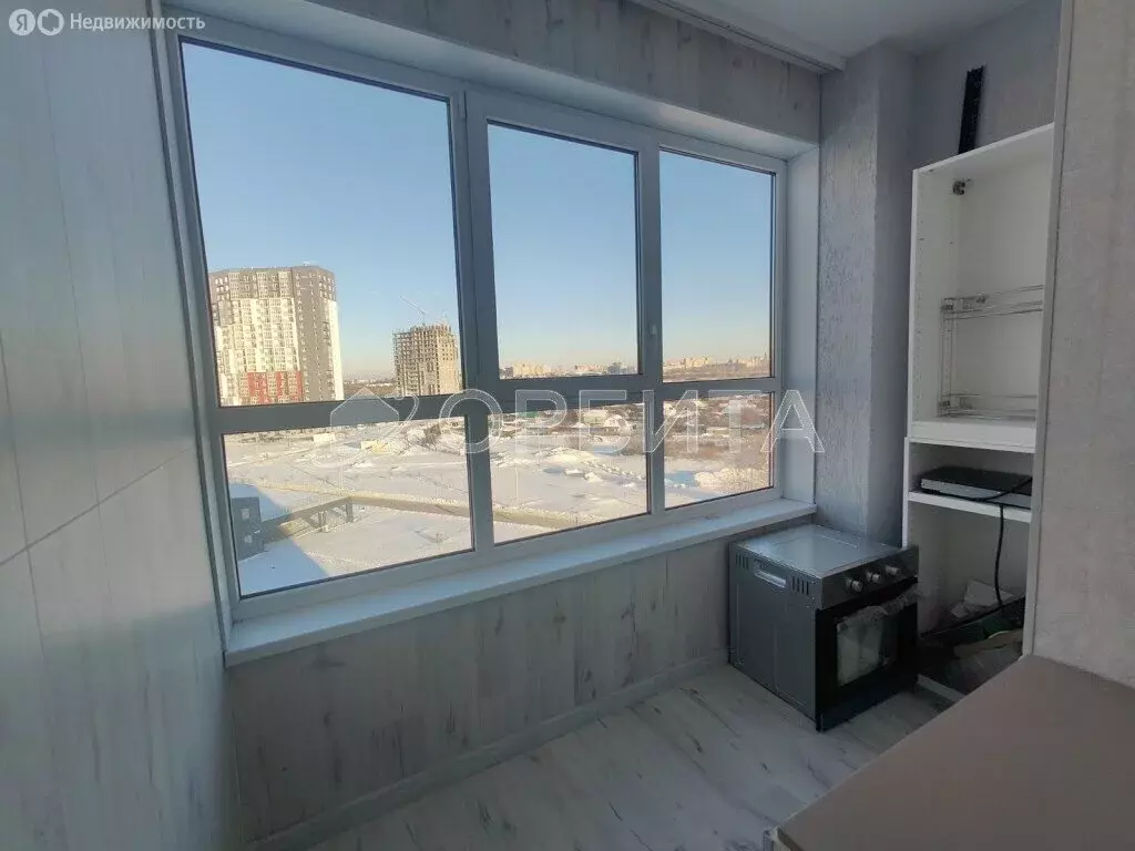 Квартира-студия: Тюмень, Краснооктябрьская улица, 14к2 (28 м) - Фото 1