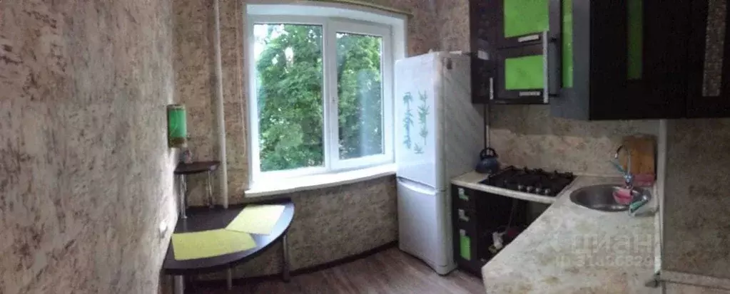 2-к кв. Белгородская область, Старый Оскол Молодогвардеец мкр, 16А ... - Фото 0