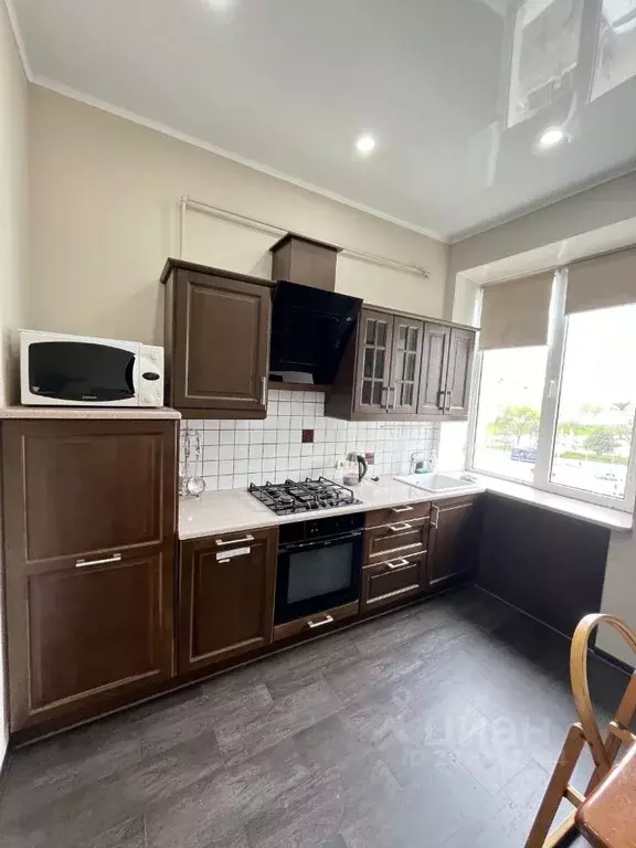 2-к кв. Астраханская область, Астрахань ул. Тургенева, 8 (60.0 м) - Фото 2