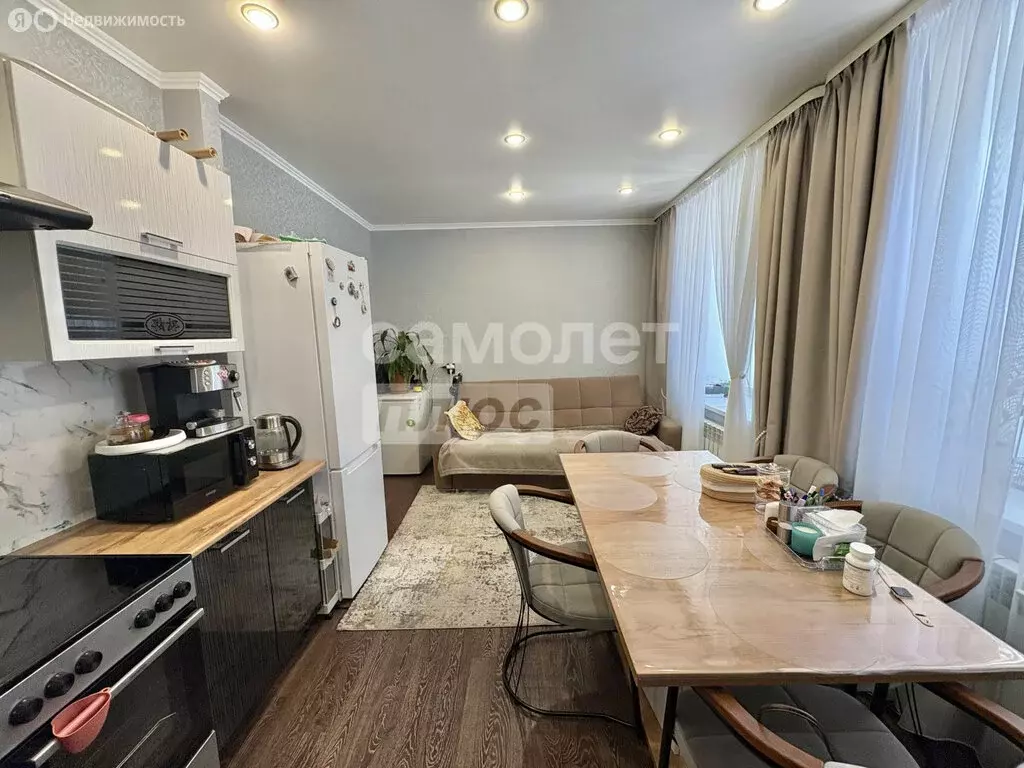 2-комнатная квартира: Заводоуковск, Профсоюзная улица, 1 (48 м) - Фото 2