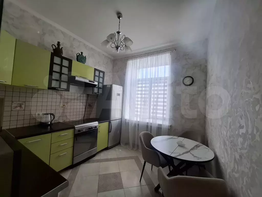 2-к. квартира, 60 м, 10/12 эт. - Фото 1