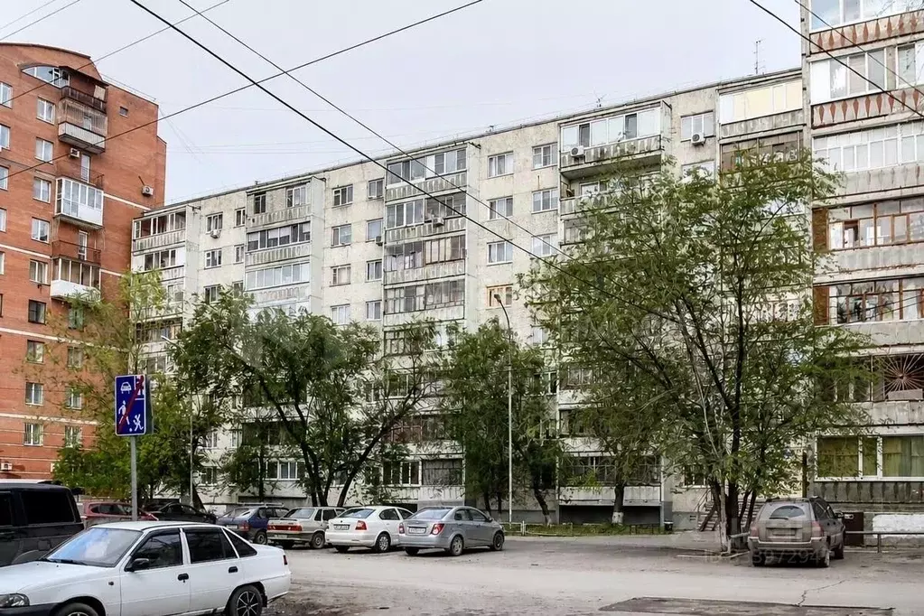 1-к кв. Тюменская область, Тюмень ул. Коммунаров, 37 (29.0 м) - Фото 1