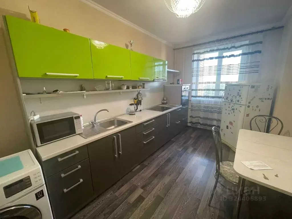 2-к кв. Татарстан, Казань ул. Хусаина Мавлютова, 42 (68.0 м) - Фото 1