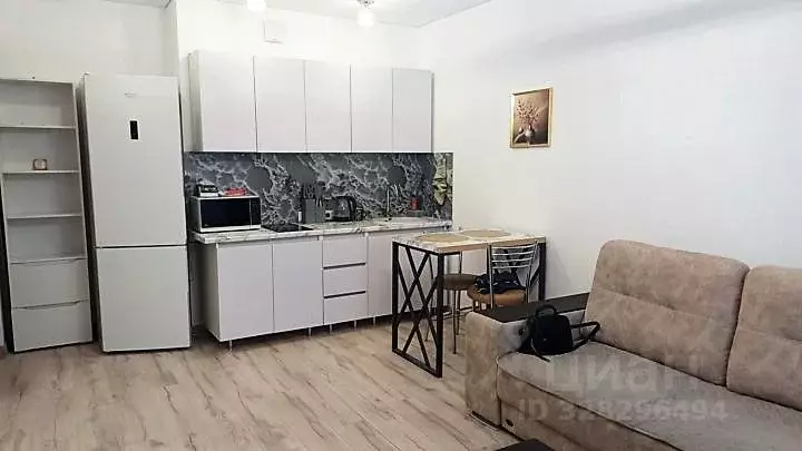 3-к кв. Омская область, Омск ул. Кирова, 51к1 (65.4 м) - Фото 1