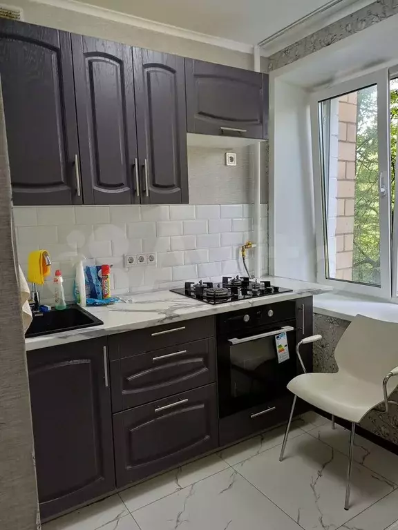 3-к. квартира, 60 м, 3/9 эт. - Фото 0