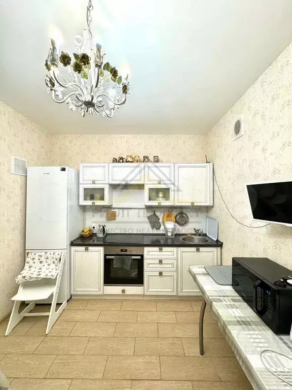 1-к. квартира, 58 м, 6/9 эт. - Фото 1