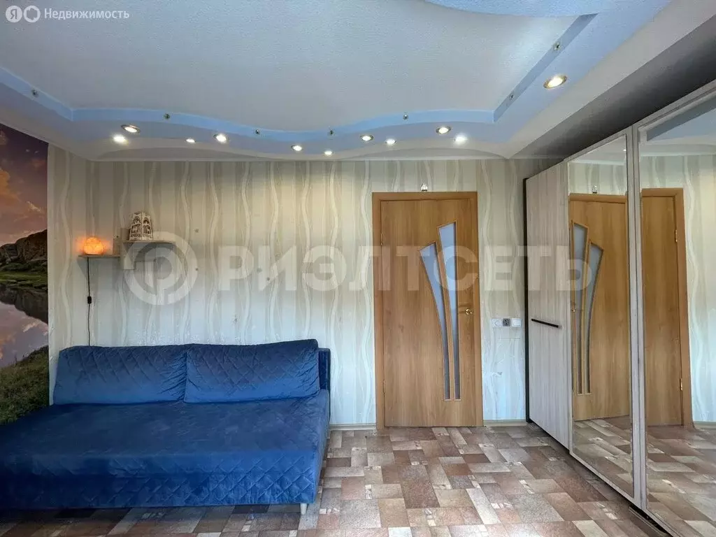 3-комнатная квартира: Мончегорск, улица Гагарина, 30 (70.9 м) - Фото 0