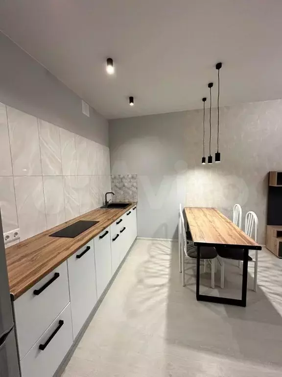 1-к. квартира, 41 м, 4/15 эт. - Фото 0