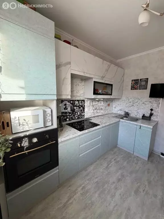 1-комнатная квартира: Омск, улица Арнольда Нейбута, 11 (39 м) - Фото 1