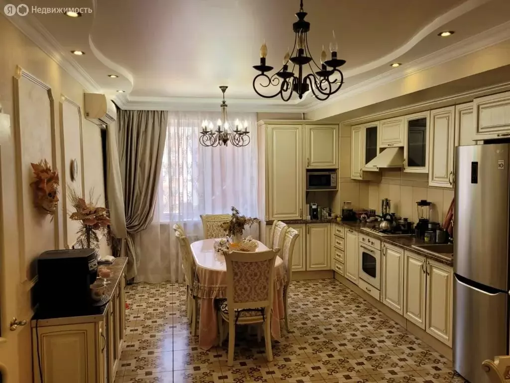 3-комнатная квартира: Ставрополь, улица Достоевского, 75 (110 м) - Фото 1