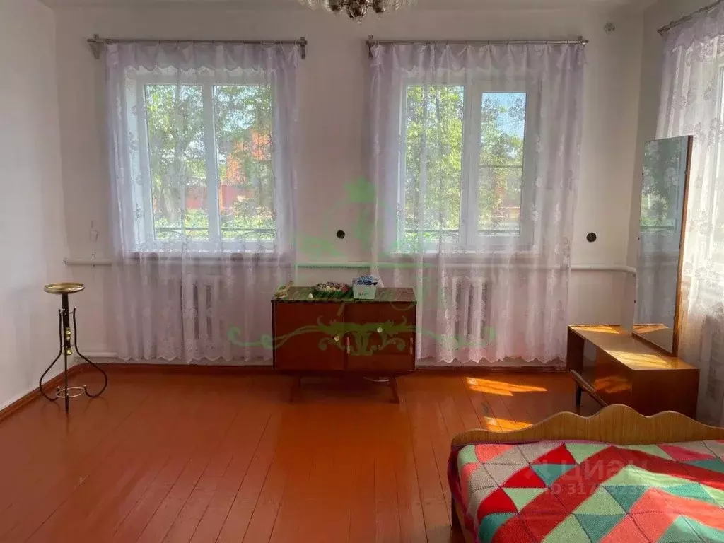 Дом в Краснодарский край, Калининская ст-ца ул. Скляра (108 м) - Фото 1
