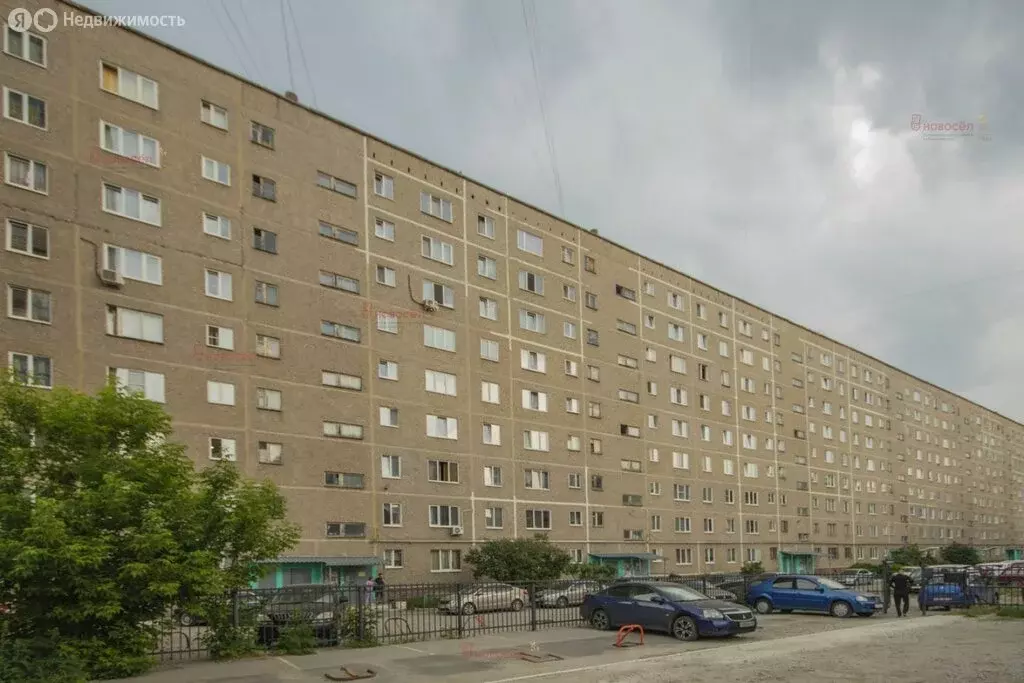 3-комнатная квартира: Екатеринбург, улица Бакинских Комиссаров, 62 (58 ... - Фото 1