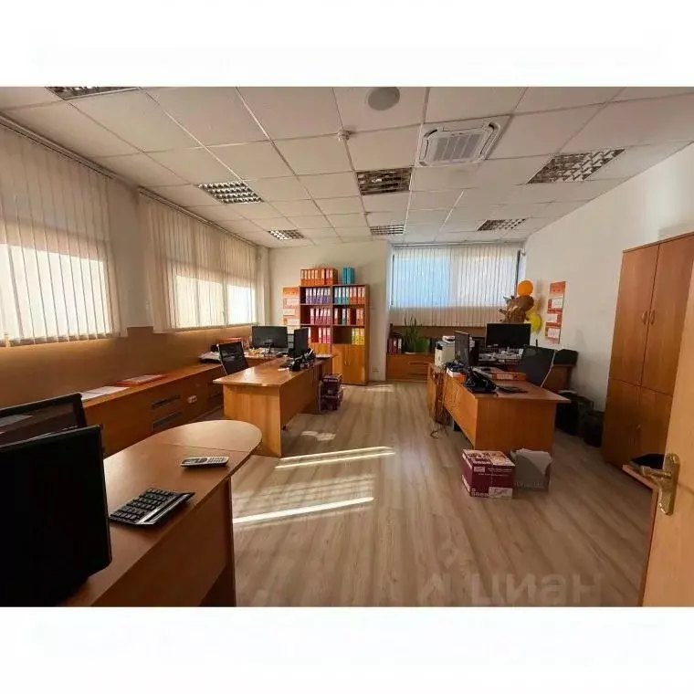 Офис в Санкт-Петербург Кантемировская ул., 12 (64 м) - Фото 1