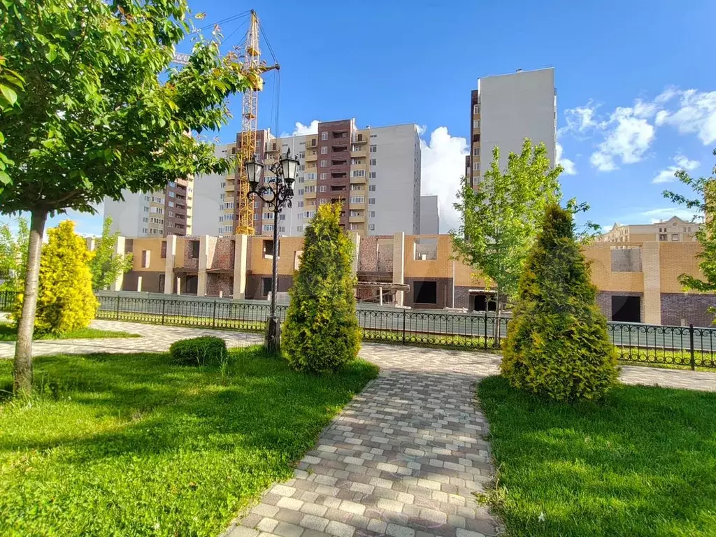 1-к. квартира, 42,4 м, 2/5 эт. - Фото 1