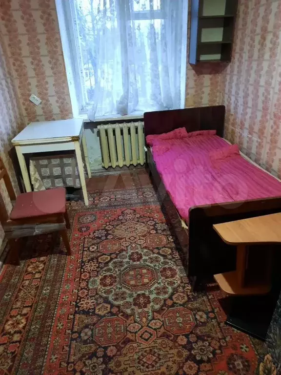 Комната 14 м в 3-к., 2/4 эт. - Фото 0