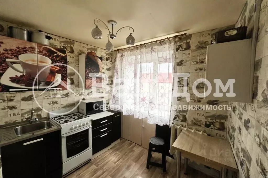 2-к кв. Мурманская область, Североморск Гвардейская ул., 10 (42.0 м) - Фото 1