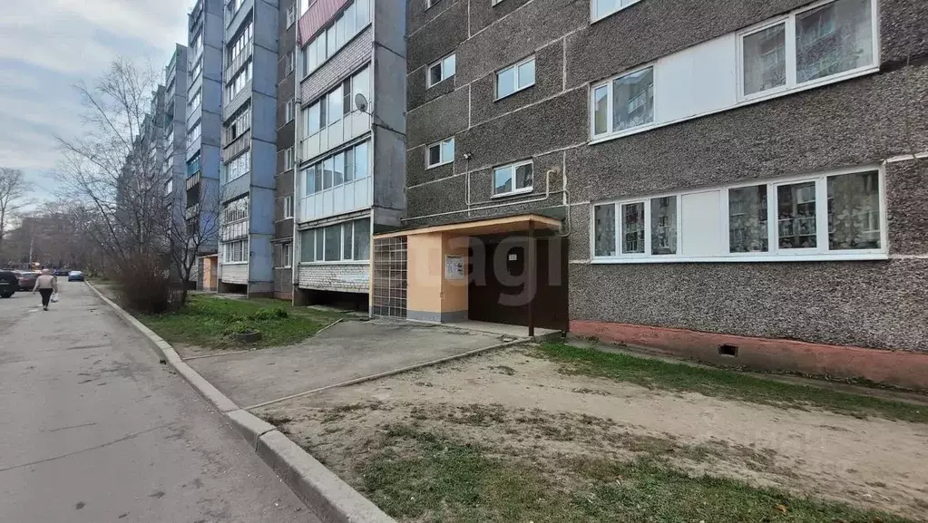 3-к кв. Вологодская область, Череповец Первомайская ул., 39 (65.5 м) - Фото 1