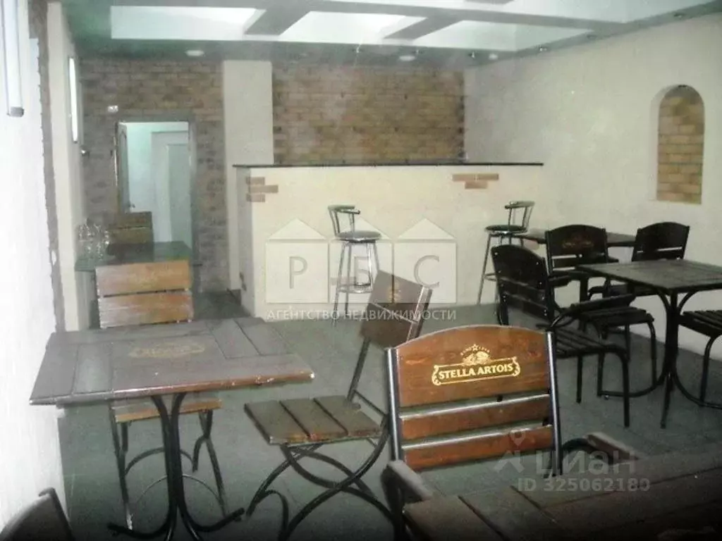 Помещение свободного назначения в Саратовская область, Саратов ул. ... - Фото 1