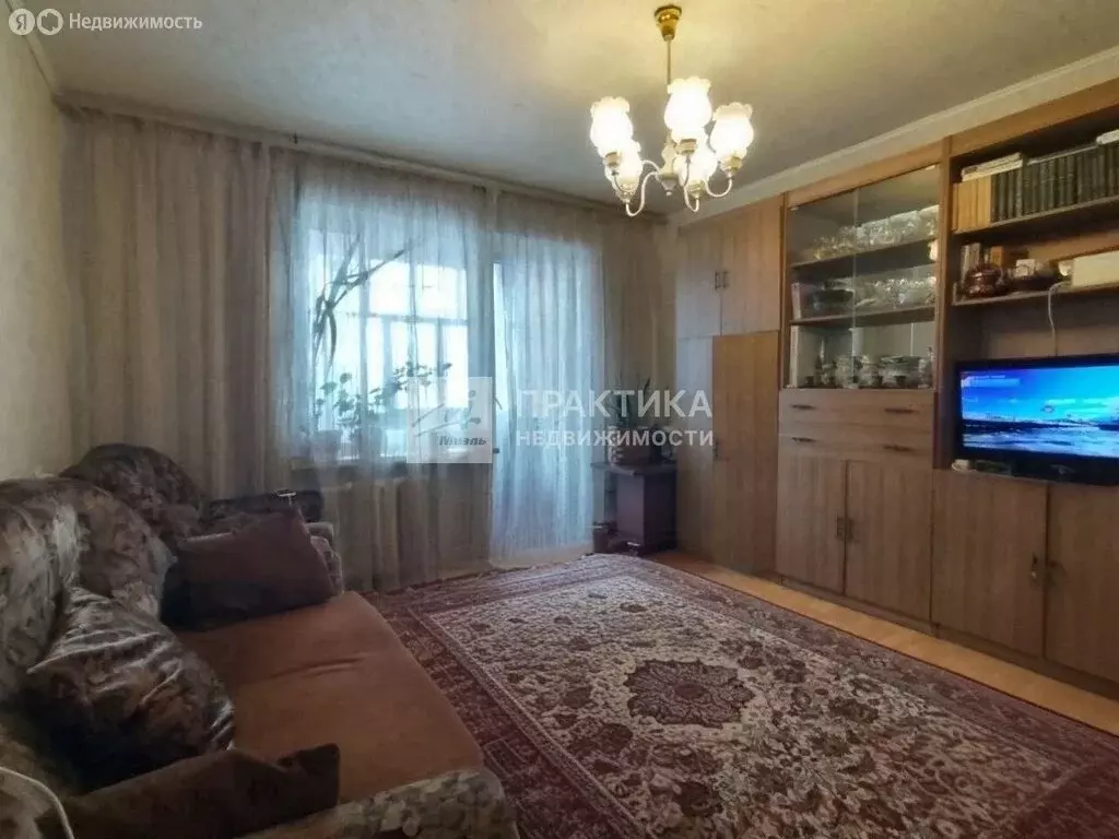 2-комнатная квартира: Нижнекамск, улица Менделеева, 1 (44 м) - Фото 1